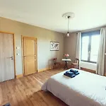 Frühstückspension Domaine Du Lion Rouge Piscine Et 4*