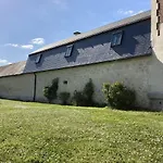 Domaine Du Lion Rouge Piscine Et 4*