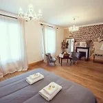 Domaine Du Lion Rouge Piscine Et 4* Coucy-le-Château-Auffrique