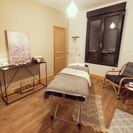 Frühstückspension Domaine Du Lion Rouge Piscine Et