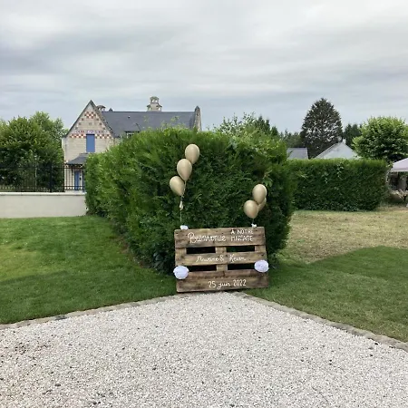 Bed & Breakfast Domaine Du Lion Rouge Piscine Et Coucy-le-Chateau-Auffrique