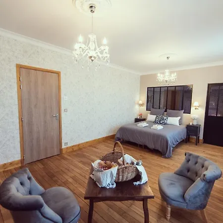 Domaine Du Lion Rouge Piscine Et 4*