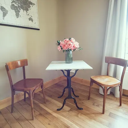 Domaine Du Lion Rouge Piscine Et Frühstückspension Coucy-le-Château-Auffrique