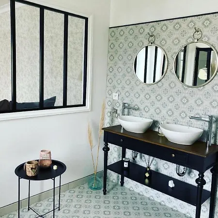 Domaine Du Lion Rouge Piscine Et