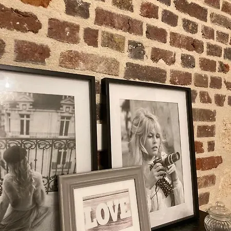 Frühstückspension Domaine Du Lion Rouge Piscine Et