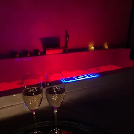 Domaine Du Lion Rouge Piscine Et 4* Coucy-le-Chateau-Auffrique