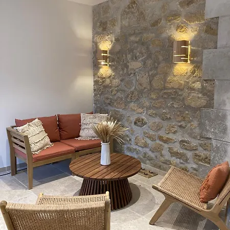 Domaine Du Lion Rouge Piscine Et Bed & Breakfast 4*