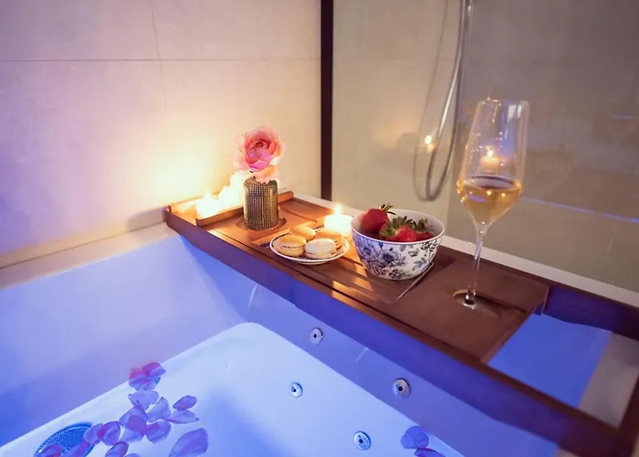 Domaine Du Lion Rouge Piscine Et 4* Coucy-le-Chateau-Auffrique