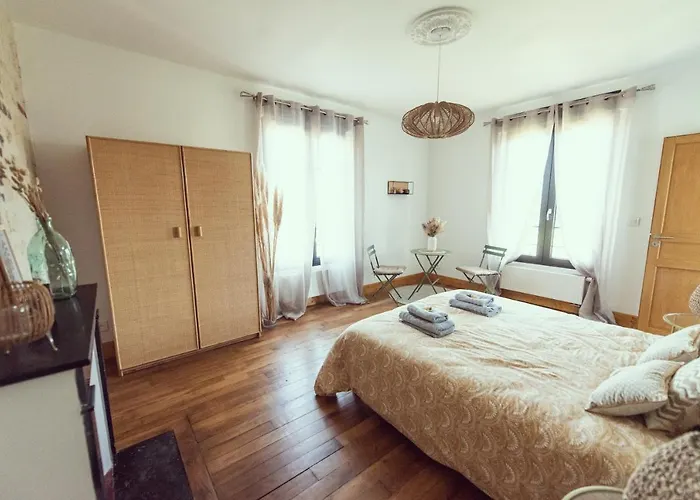 Domaine Du Lion Rouge Piscine Et 4* Coucy-le-Chateau-Auffrique