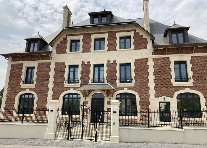 Domaine Du Lion Rouge Piscine Et Bed & Breakfast