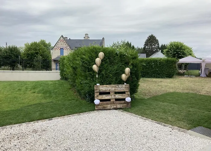 Bed & Breakfast Domaine Du Lion Rouge Piscine Et Coucy-le-Chateau-Auffrique