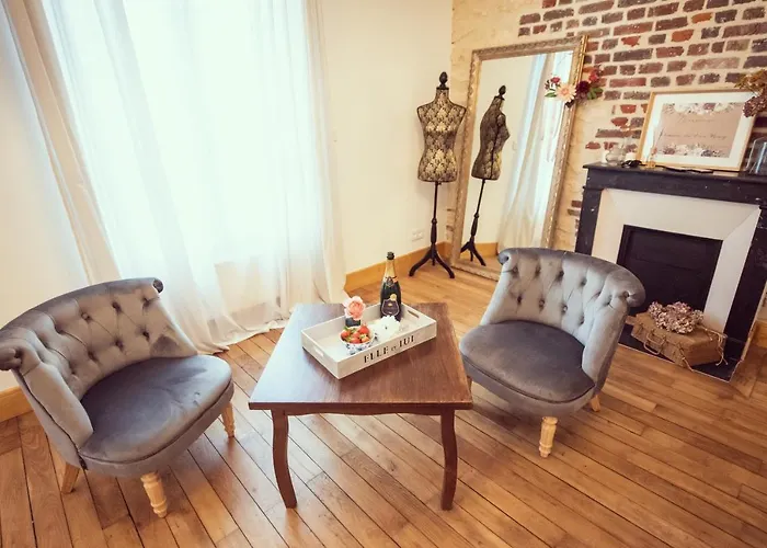 Domaine Du Lion Rouge Piscine Et Bed & Breakfast