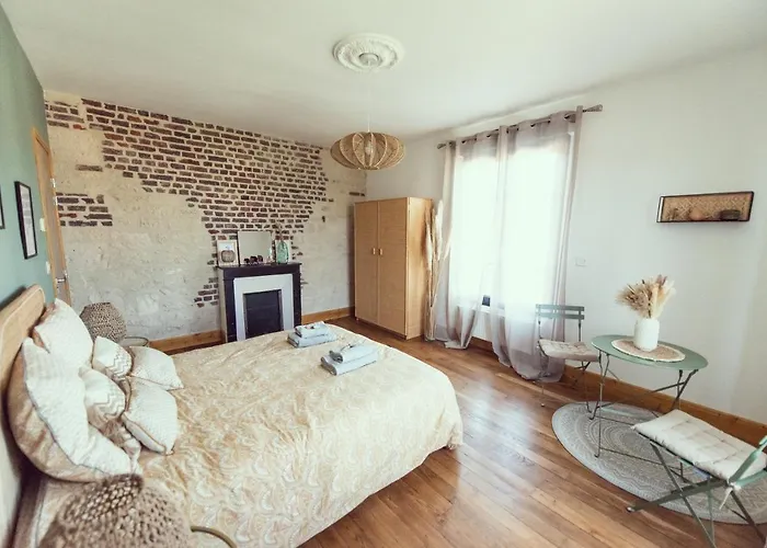 Domaine Du Lion Rouge Piscine Et 4*