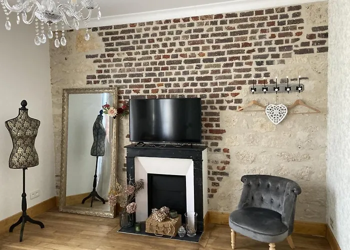 Domaine Du Lion Rouge Piscine Et