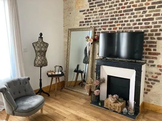 Bed & Breakfast Domaine Du Lion Rouge Piscine Et Coucy-le-Chateau-Auffrique