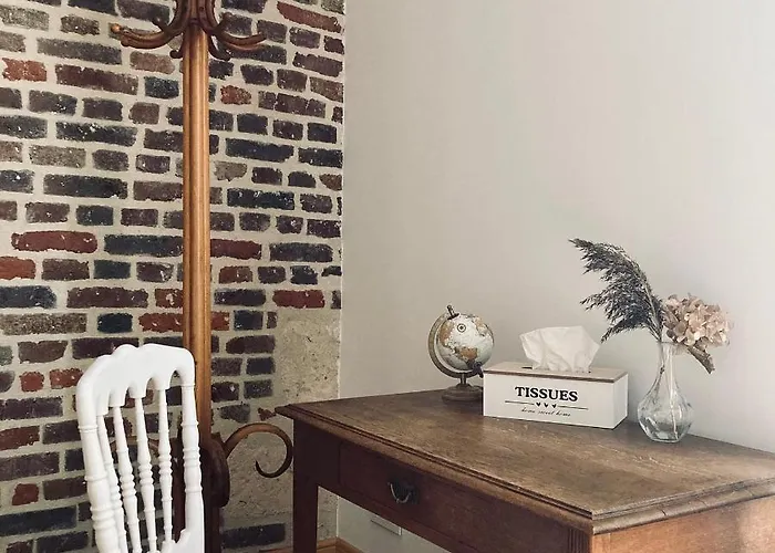 Domaine Du Lion Rouge Piscine Et Bed & Breakfast