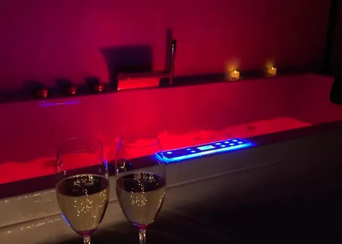 Domaine Du Lion Rouge Piscine Et 4* Coucy-le-Chateau-Auffrique