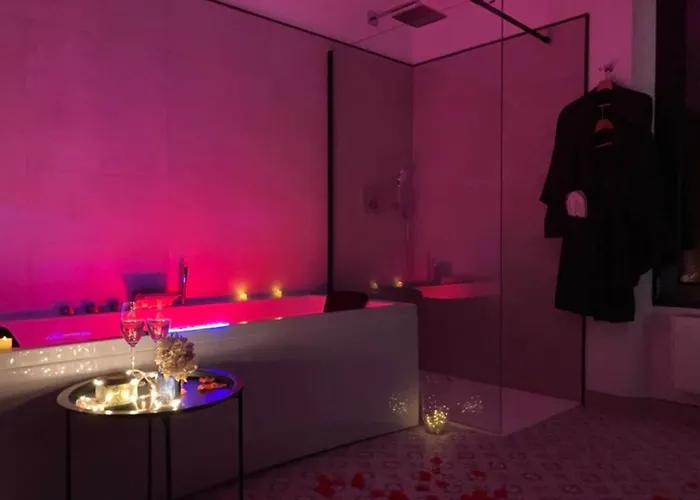 Domaine Du Lion Rouge Piscine Et