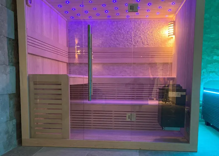 Domaine Du Lion Rouge Piscine Et Bed & Breakfast Coucy-le-Chateau-Auffrique